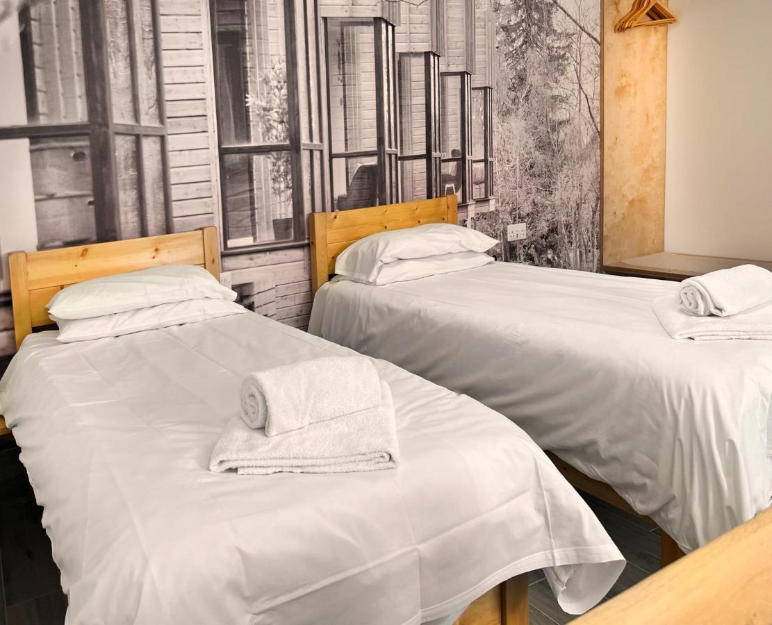 Lodges At Flimwell Park Ticehurst エクステリア 写真