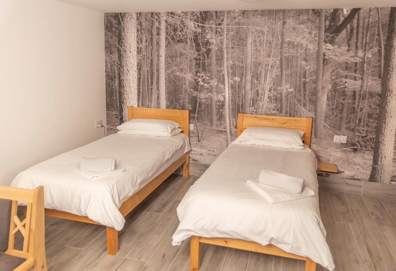 Lodges At Flimwell Park Ticehurst エクステリア 写真