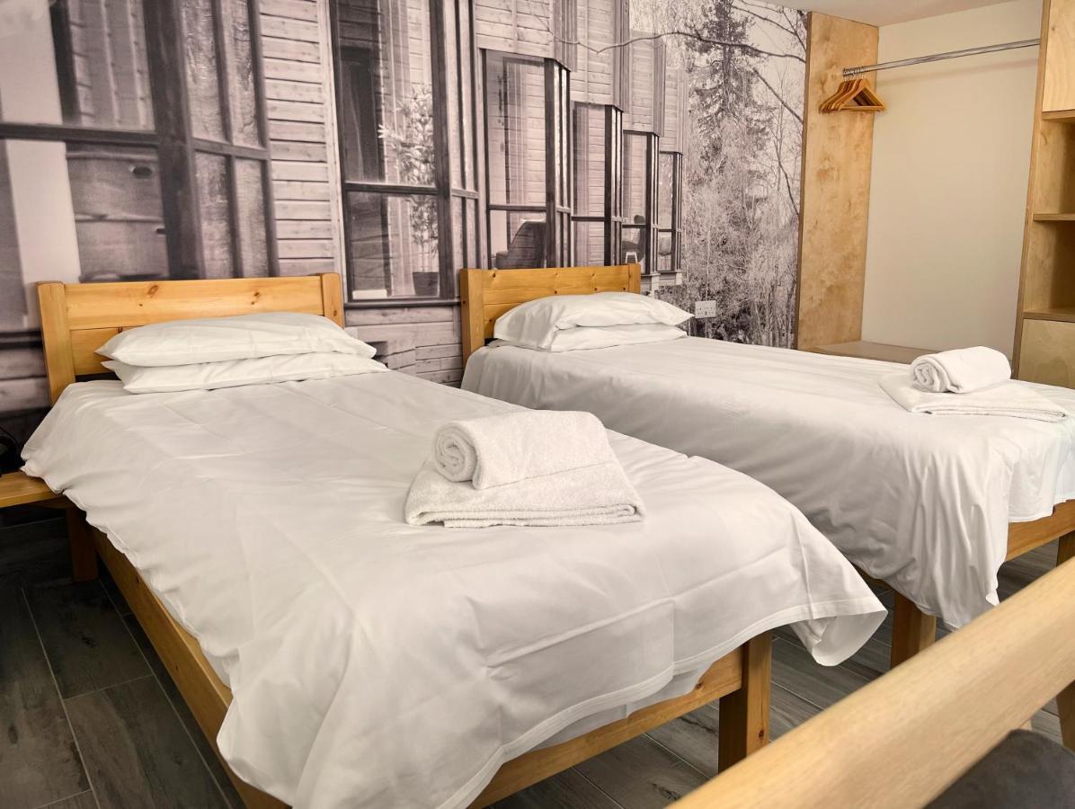 Lodges At Flimwell Park Ticehurst エクステリア 写真